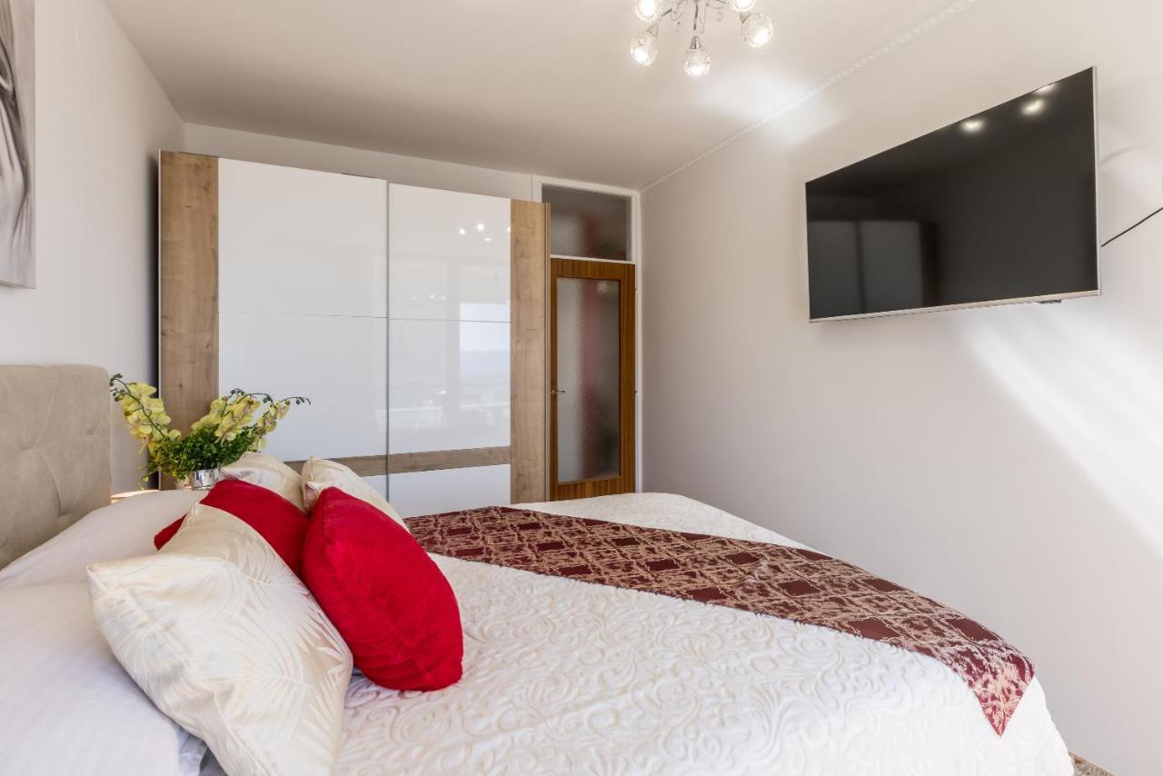 Apartment Desert Rose สปลิท ภายนอก รูปภาพ