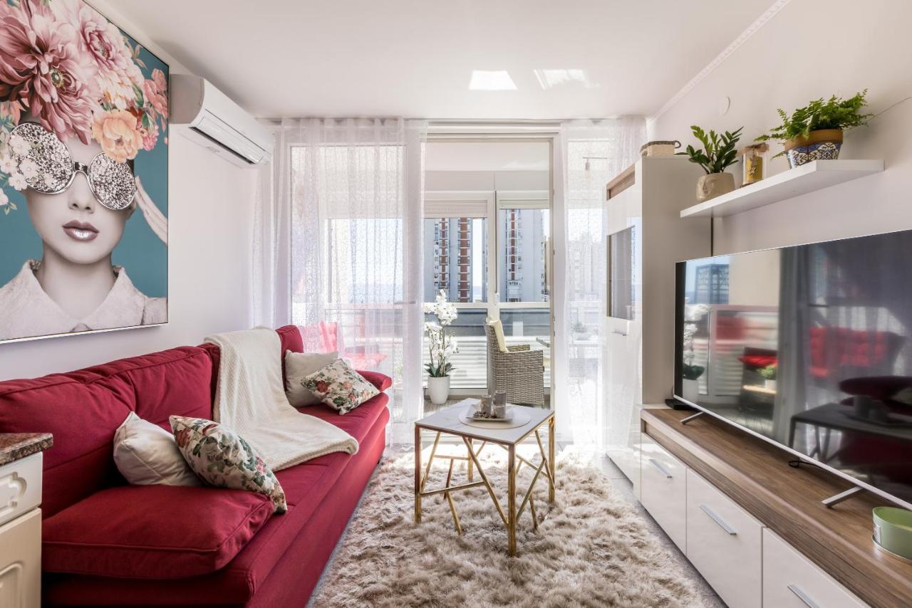 Apartment Desert Rose สปลิท ภายนอก รูปภาพ